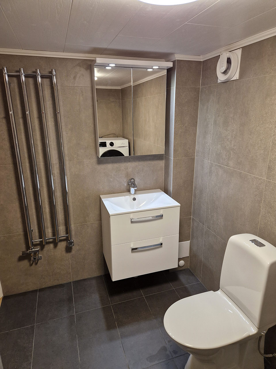 Urhem totalrenoverade badrum i Väring