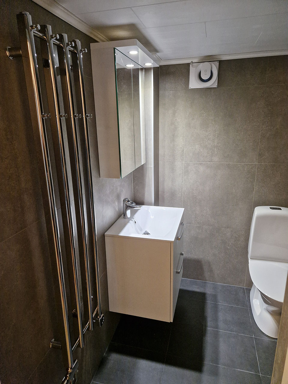 Urhem totalrenoverade badrum i Väring