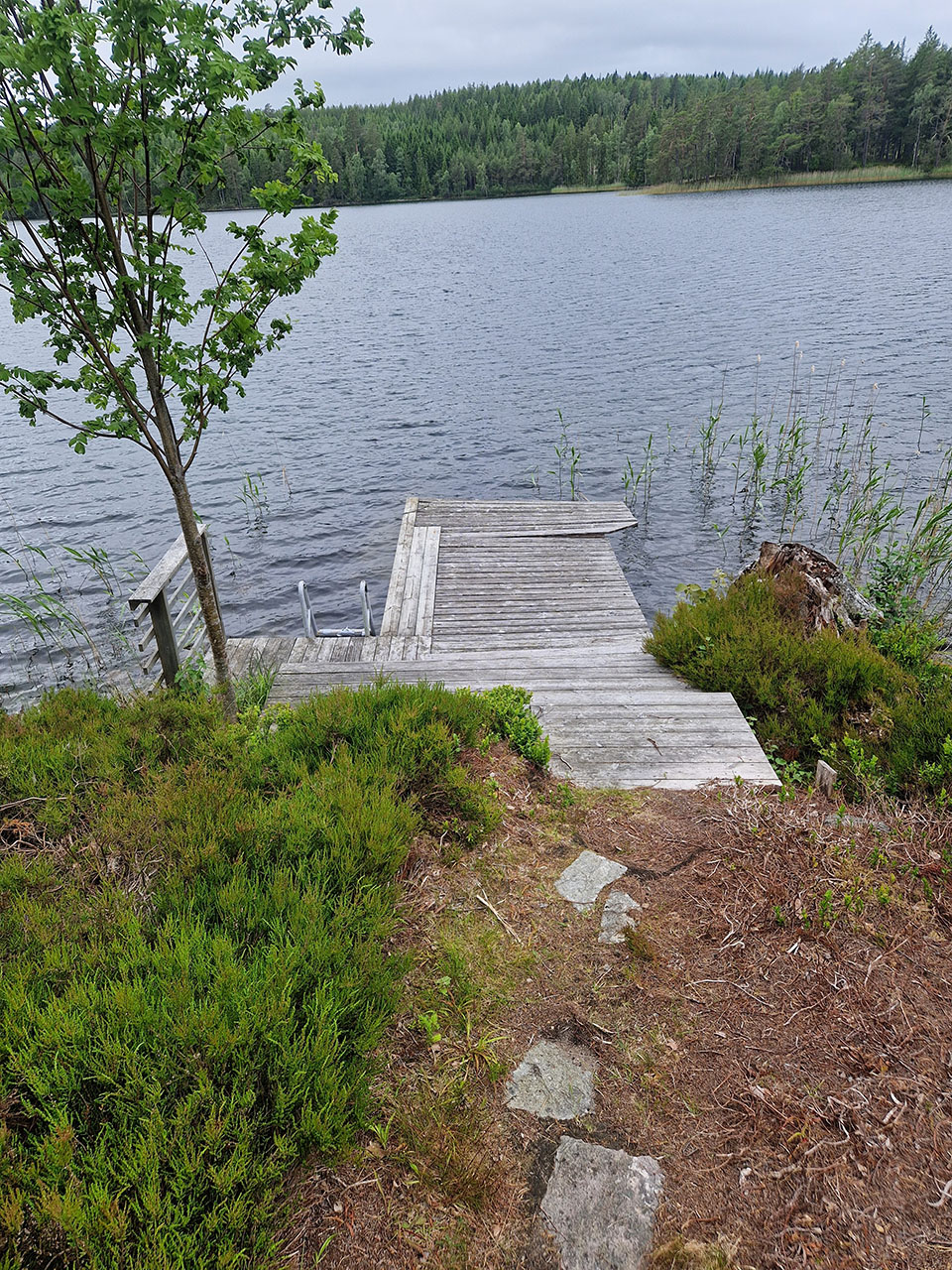 Urhem renoverade brygga i Undenäs