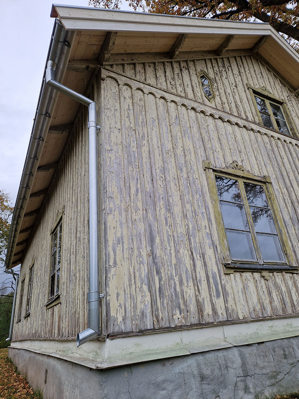 Urhem genomförde takrenovering på gård i Timmersdala.